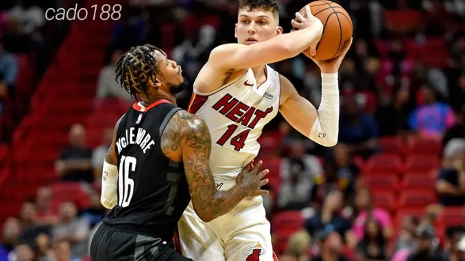 Soi kèo bóng rổ Houston Rockets vs Miami Heat ngày 30_12