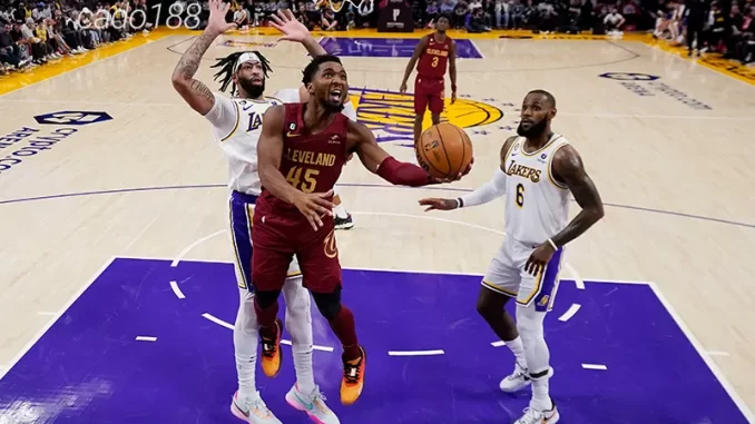 Soi kèo bóng rổ NBA LA Lakers vs Cleveland Cavaliers 1_1 Soi kèo bóng rổ NBA LA Lakers vs Cleveland Cavaliers 1_1