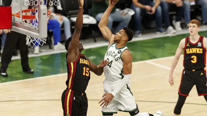 Soi kèo bóng rổ NBA Milwaukee Bucks vs Atlanta Hawks 15-12