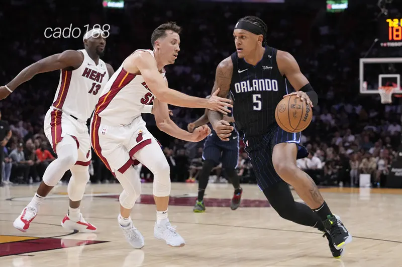 Đoàn quân HLV Erik Spoelstra sẽ có trận tái đấu nhọc nhằn trước Orlando Magic trên sân đối thủ sắp tới Soi kèo bóng rổ NBA Orlando Magic vs Miami Heat ngày 27_12