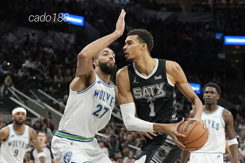San Antonio Spurs có được chuỗi thắng 2 trận liên tiếp nhẹ nhàng trước những đối thủ vừa miếng Soi kèo bóng rổ SA Spurs vs Minnesota Timberwolves 16_12