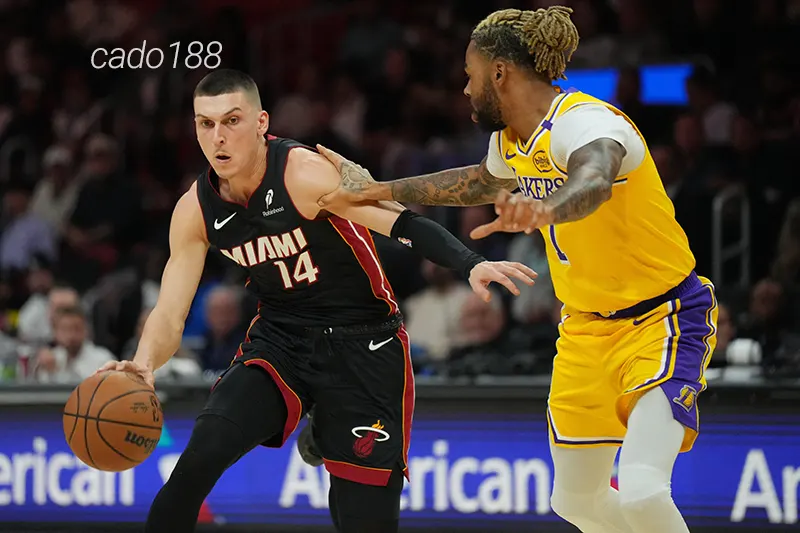 Tyler Herro và đồng đội đang gặp không ít khó khăn để lắp đầy khoảng trống mà Jimmy Butler để lại Nhận định kèo bóng rổ NBA LA Lakers vs Miami Heat ngày 16_1