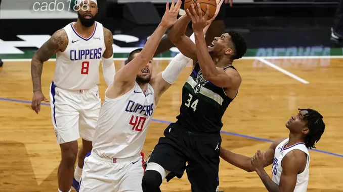 Soi kèo bóng rổ LA Clippers vs Milwaukee Bucks ngày 26_1 Soi kèo bóng rổ LA Clippers vs Milwaukee Bucks ngày 26_1