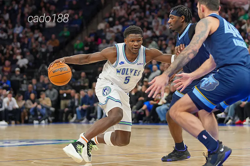 Minnesota Timberwolves đang nắm bắt tốt thời cơ để bám sát vị trí của đối thủ và chuẩn bị vươn lên top 6 Soi kèo bóng rổ Minnesota Timberwolves vs Grizzlies 12_1