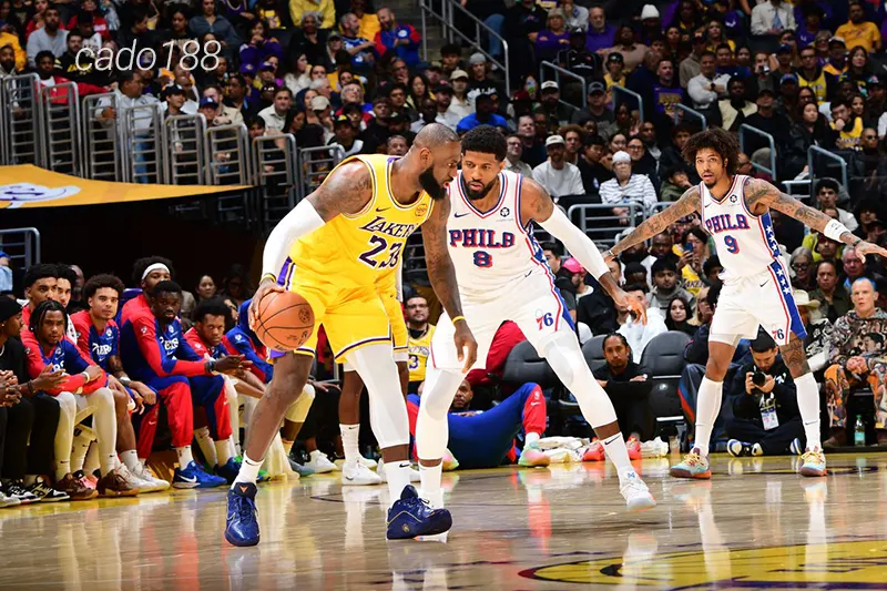 Đội khách LA Lakers sẽ là đối thủ không nhằn không kém Cleveland Cavaliers Soi kèo bóng rổ NBA Philadelphia 76ers vs LA Lakers 29_1