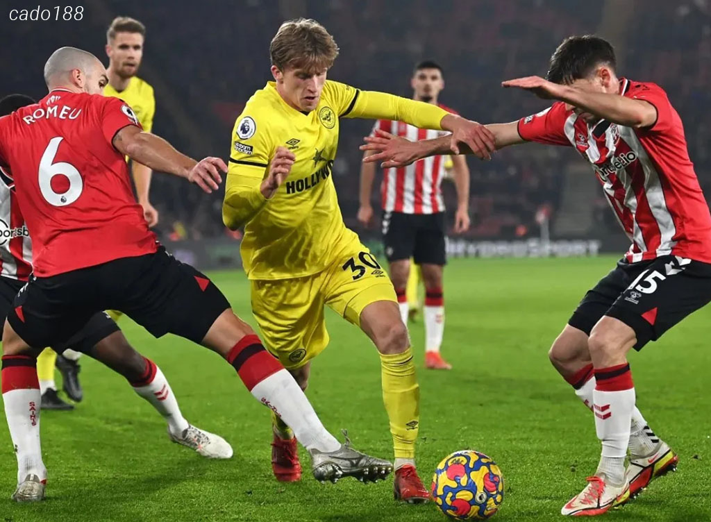 Soi kèo xiên ngày 04/01 Southampton vs Brentford, Premier League