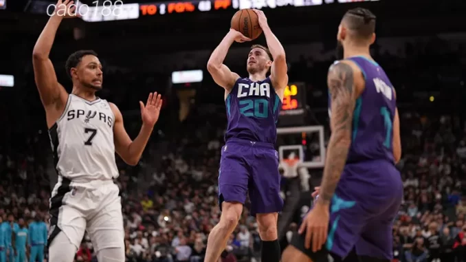 Soi kèo bóng rổ Charlotte Hornets vs San Antonio Spurs 8_2 Soi kèo bóng rổ Charlotte Hornets vs San Antonio Spurs 8_2