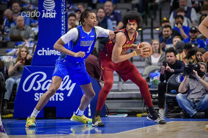 Cleveland Cavaliers tiếp tục thể hiện sự đồng đều thường thấy ở toàn bộ đội hình ra sân Soi kèo bóng rổ Cleveland Cavaliers vs Dallas Mavericks 3_2