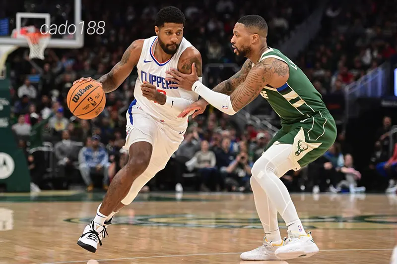 Ngôi sao Kyle Kuzma đang có một khởi đầu vô cùng ấn tượng trong màu áo Bầy Hươu Soi kèo bóng rổ Milwaukee Bucks vs LA Clippers ngày 21_2