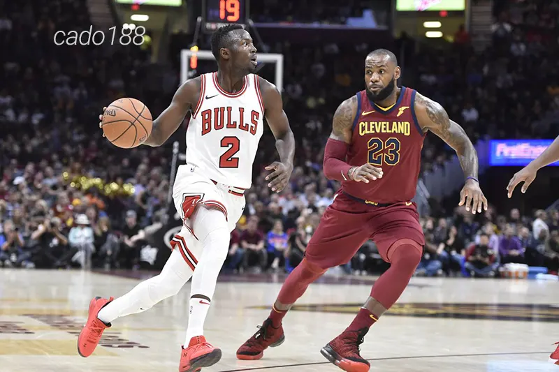 HLV Billy Donovan sẽ cần thêm thời gian để có thể tìm ra tiếng nói chung giữa các ngôi sao mới gia nhập Soi kèo bóng rổ Chicago Bulls vs Cleveland Cavaliers 5_3