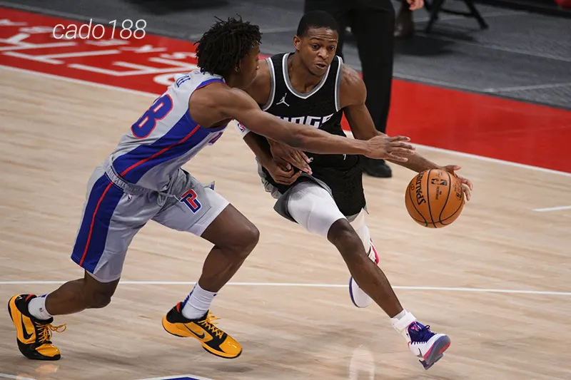 Đoàn quân HLV Doug Christie hoàn toàn có thể nhận kết quả trắng tay nếu chơi bất cẩn Soi kèo bóng rổ NBA Detroit Pistons vs Sacramento Kings 8_4