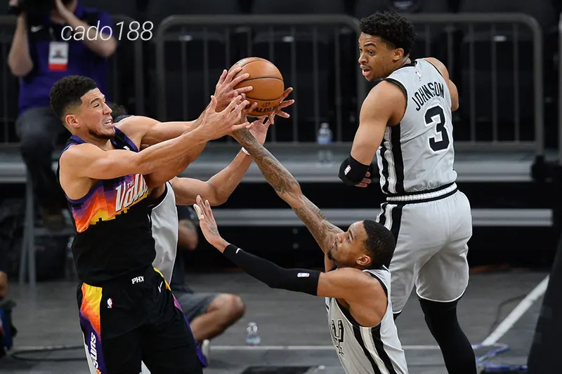 Soi kèo bóng rổ NBA Phoenix Suns vs San Antonio Spurs 12_4
