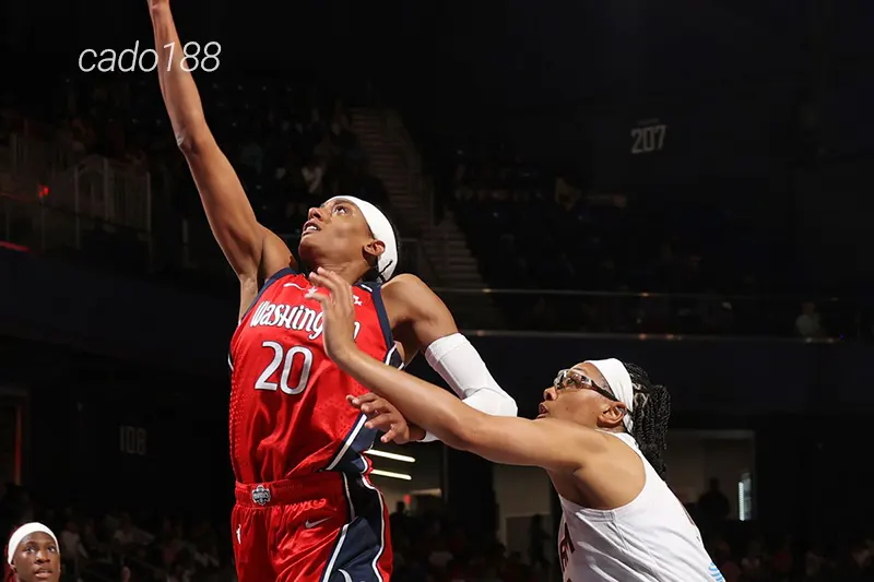 Tài năng trẻ Sonia Citron tỏa sáng mạnh mẽ trên hàng công bên cạnh Brittney Sykes Soi kèo bóng rổ Atlanta Dream vs Washington Mystics 21_6