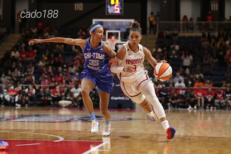 Chicago Sky thi đấu sa sút phong độ và đứng trước nguy cơ bị bỏ xa khỏi vị trí top 8 Soi kèo bóng rổ WNBA Chicago Sky vs Washington Mystics 18-6
