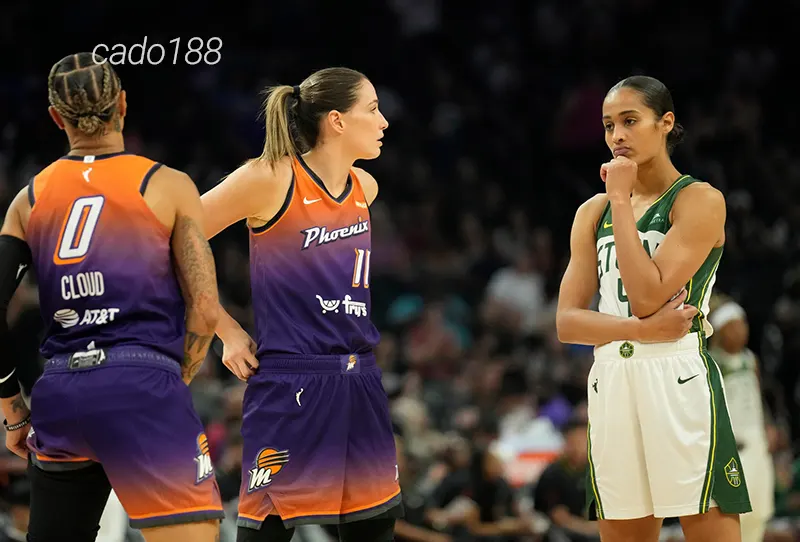 Đối thủ tiếp theo Seattle Storm sẽ là một thử thách khó nhằn khác cho HLV Nate Tibbetts và các học trò Soi kèo bóng rổ WNBA Phoenix Mercury vs Seattle Storm 8_6