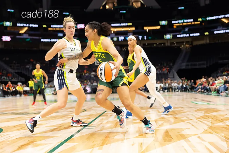 Seattle Storm thi đấu ngày càng tiến bộ hơn cùng bộ khung đội hình chất lượng trong mùa giải năm nay Soi kèo bóng rổ WNBA Seattle Storm vs Dallas Wings ngày 4_6