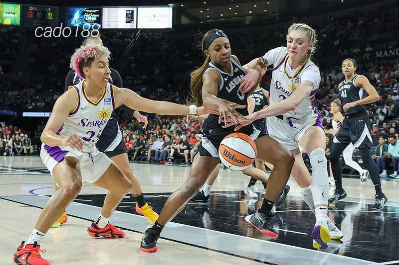 Los Angeles Sparks nối dài mạch bất bại bằng chiến thắng thuyết phục trước nhà đương kim vô địch Soi kèo bóng rổ Los Angeles Sparks vs Las Vegas Aces 30_7