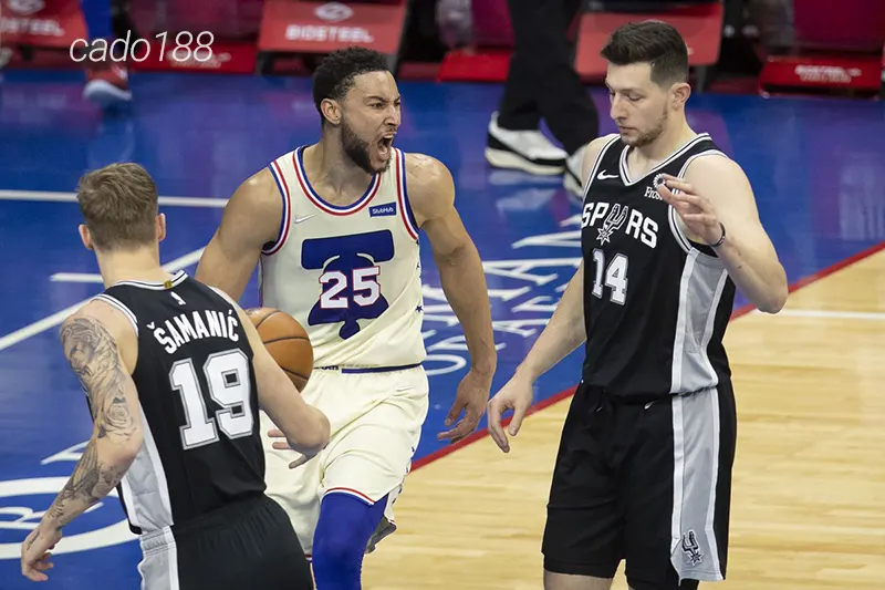 VJ Edgecombe thi đấu nổi bật với 28 điểm, 10 rebounds và 4 kiến tạo trong trận mở màn gặp Utah Jazz Soi kèo bóng rổ Philadelphia 76ers vs San Antonio Spurs 11-7