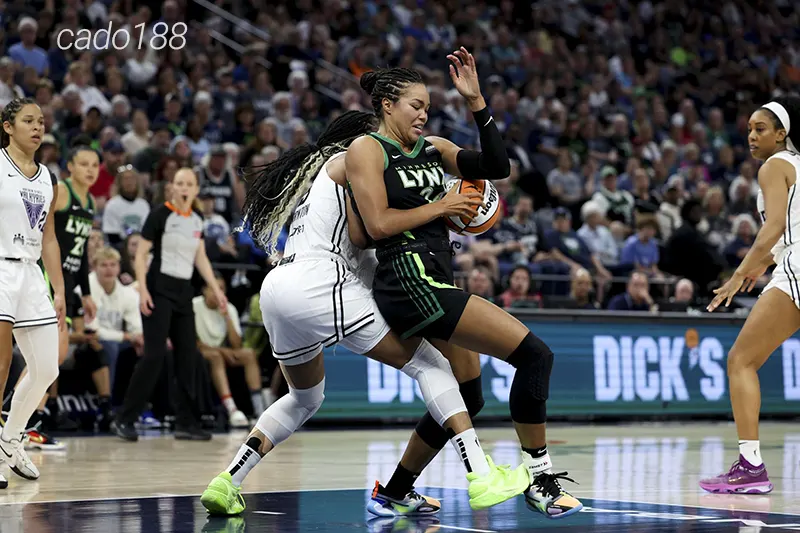 Soi kèo bóng rổ Minnesota Lynx vs Golden State Valkyries 12_9