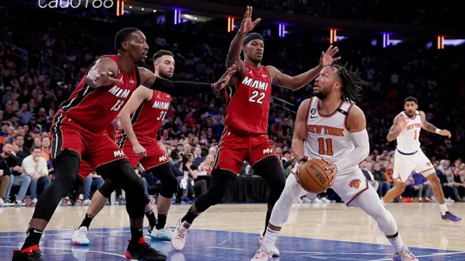 Soi kèo bóng rổ Miami Heat vs New York Knicks ngày 27_10 Soi kèo bóng rổ Miami Heat vs New York Knicks ngày 27_10