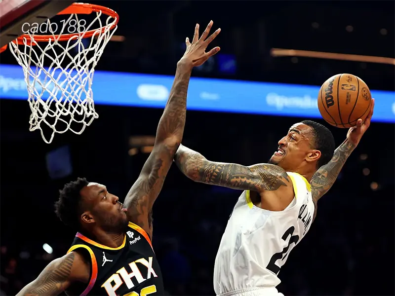 Phoenix Suns vẫn chưa có thêm bất kỳ màn trình diễn thuyết phục nào kể từ sau chiến thắng đầu mùa giải Soi kèo bóng rổ NBA Phoenix Suns vs Utah Jazz ngày 1_11