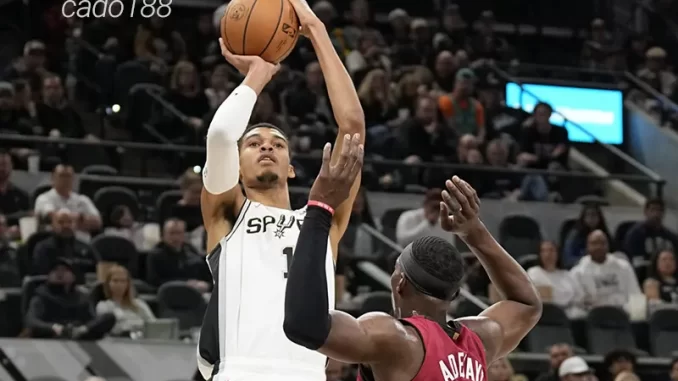 Soi kèo bóng rổ NBA San Antonio Spurs vs Miami Heat 31_10 Soi kèo bóng rổ NBA San Antonio Spurs vs Miami Heat 31_10