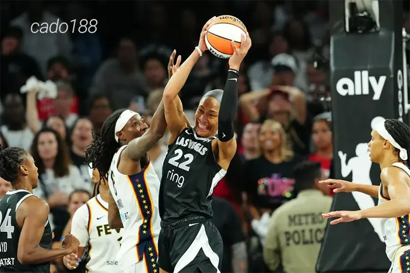 Soi kèo bóng rổ WNBA Phoenix Mercury vs Las Vegas Aces 9_10
