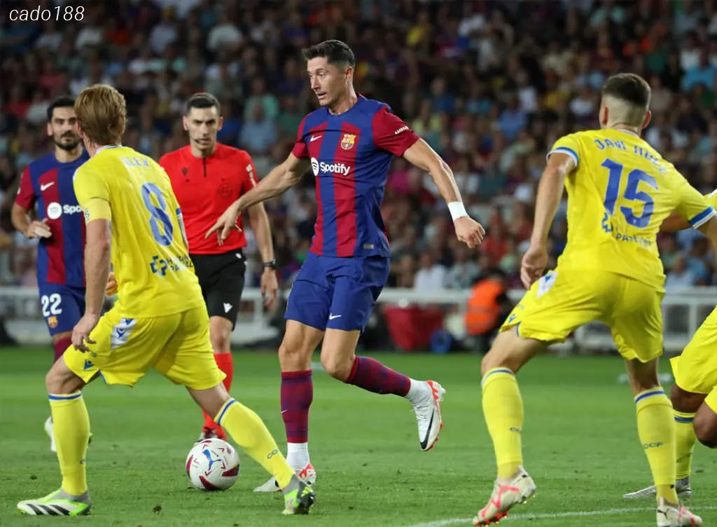 Soi kèo Sevilla vs Barcelona, 21h15 ngày 05/10