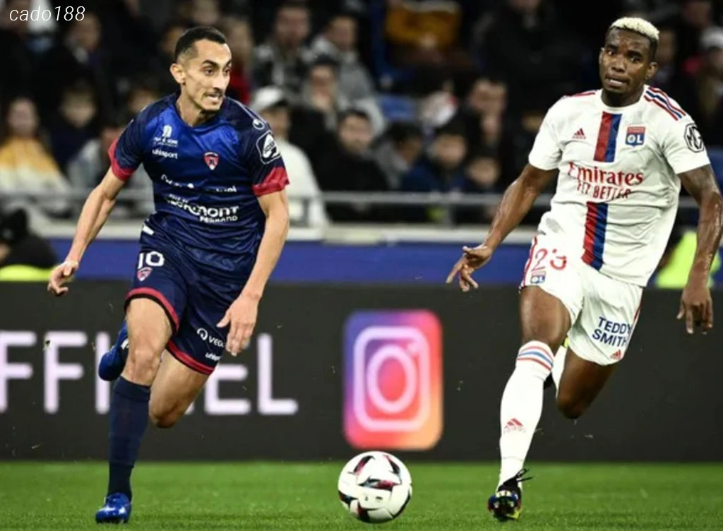Soi kèo xiên ngày 03/10 Lyon vs RB Salzburg, Ligue 1