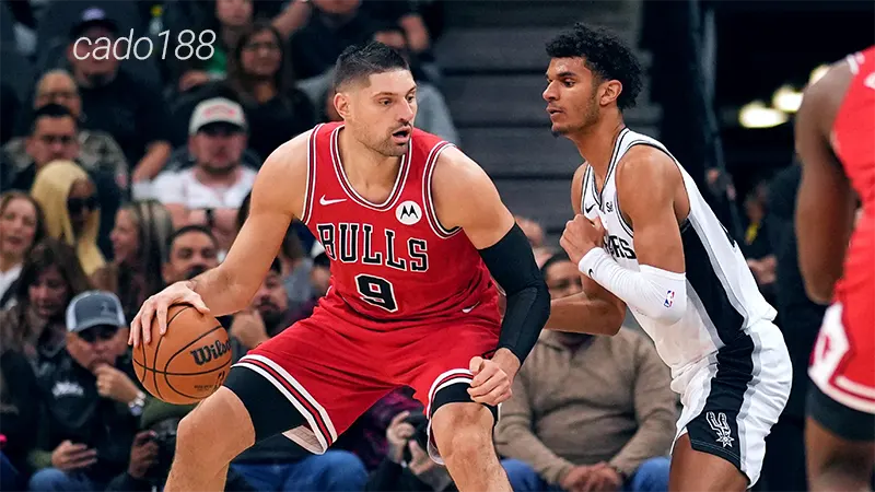 HLV Mitch Johnson vẫn đề cao việc tích lũy kinh nghiệm của dàn sao trẻ San Antonio Spurs mùa gia năm nay Soi kèo bóng rổ Chicago Bulls vs San Antonio Spurs 11_11