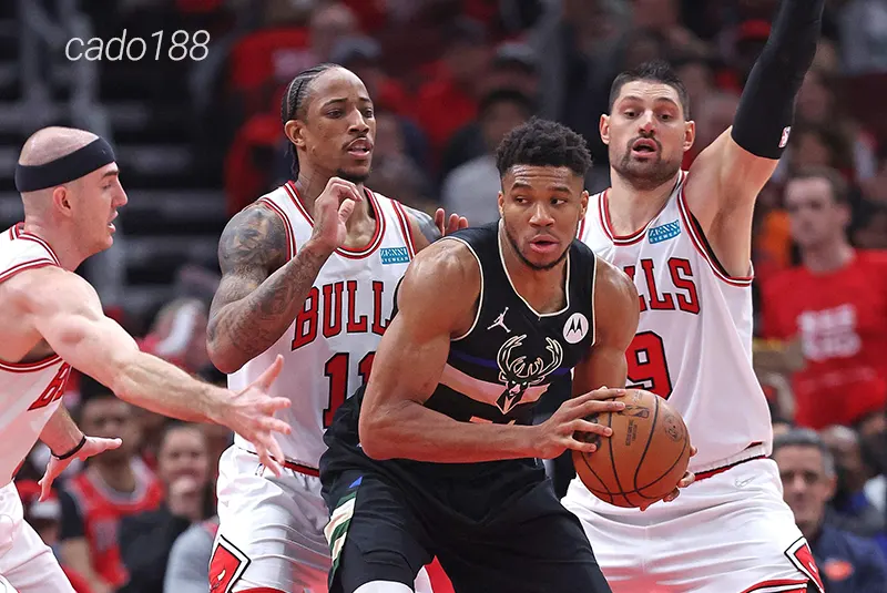 Soi kèo bóng rổ NBA Milwaukee Bucks vs Chicago Bulls 8_11
