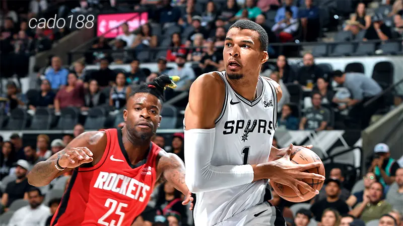 Đoàn quân HLV Ime Udoka càng thi đấu càng tiến bộ hơn khi có Kevin Durant trong đội hình thi đấu Soi kèo bóng rổ San Antonio Spurs vs Houston Rockets 8_11